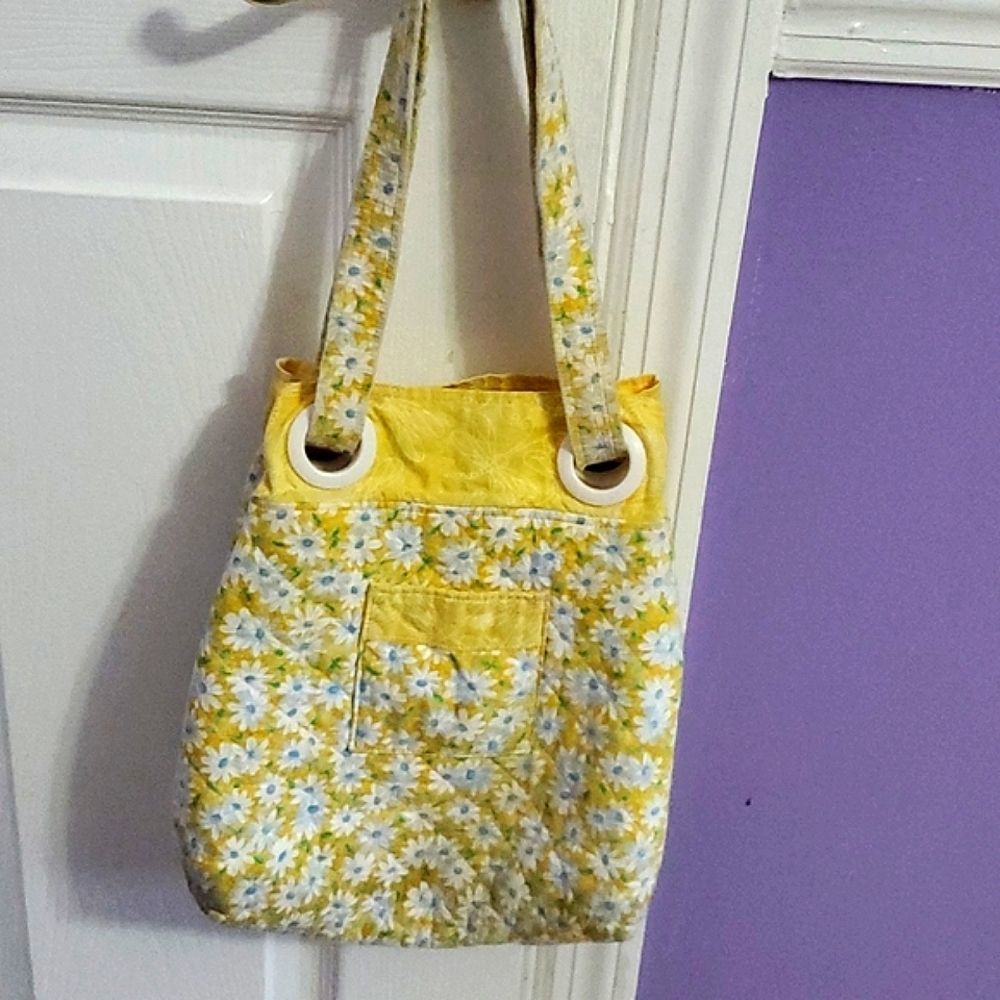 Sunny Yellow Retro Boho Hippie Daisy Print Quilted Festival Beach Bucket Bag